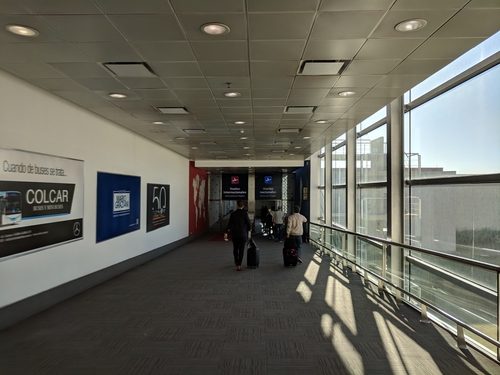 Entrada a pre-embarque aeropuerto de Córdoba